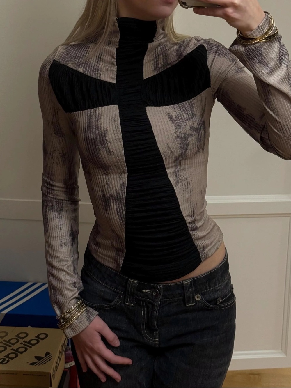 Long sleeve turtleneck top